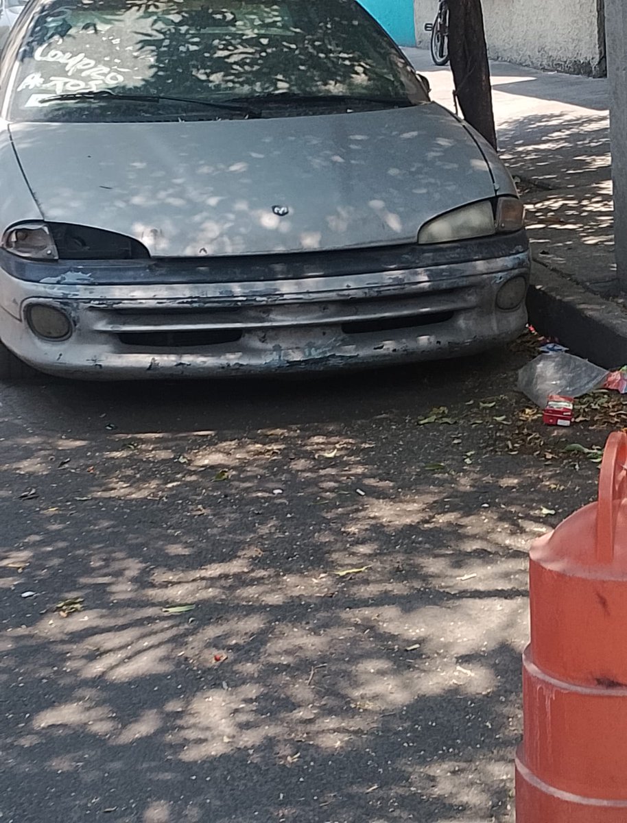 JTodxs's tweet photo. Nos apoyan con el apercibimiento de este vehículo en estado de abandono. 
Calle 9 #1605 
Colonia Aguilera 
#ZV5
@C5_CDMX @OVIALCDMX @PabloVazC @SSC_CDMX @UCS_GCDMX https://t.co/CEO4OCXzAf