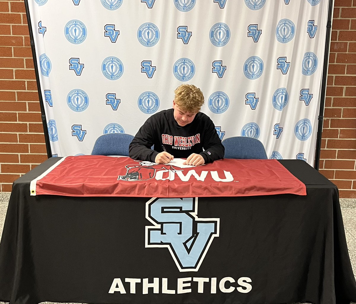 SV_Sports's tweet photo. Colton Garner makes his commitment official to attend Ohio Wesleyan University @OhioWesleyan to study finance and compete as an attacker on the men’s lacrosse team. Congratulations Colton! @OWUSport @OWU_MLAX @SenecaValleyLax  #SV25 https://t.co/sgAbzh7hyQ