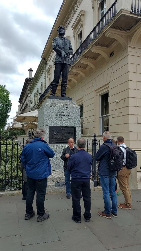 TradeMemorial's tweet image. Today the @TradeMemorial group enjoyed a great Westminster at War themed walk 👣 led by qualified London guide Jonty Levin. A fitting and fascinating end to our small series of events as part of #VEDay80 commemorations #historymatters #WW2 as walk ended by @RitzCarlton Hotel 🎉