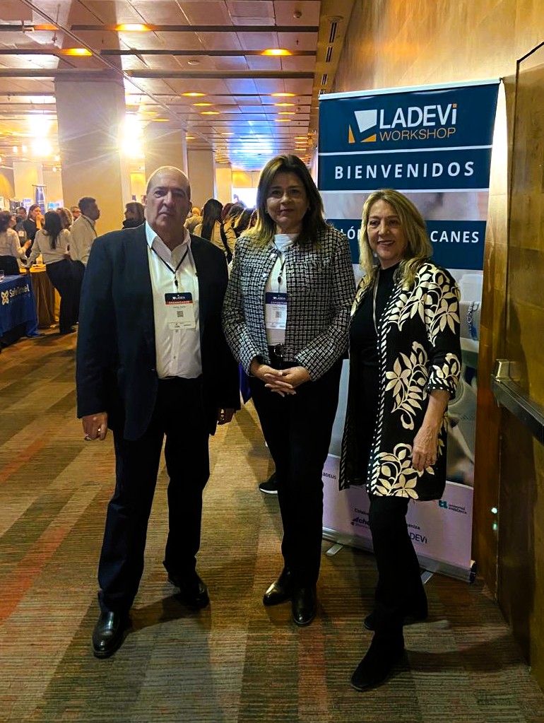 😊 Estuvimos en <a href="/Ladevi_Chile/">Ladevi Chile</a> Workshop, acción B2B de la industria turística donde más de 50 empresas entre hoteleros, tour operadores y el destino #regiondecoquimbo tuvo la oportunidad de realizar un intercambio de conocimientos y la creación de nuevas oportunidades
#sernatur
