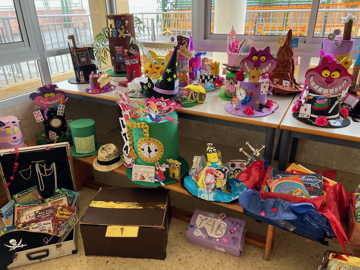 CanterburyGC's tweet image. ✨️Primary had a blast during Book Week with a pirate-themed genre treasure hunt, discovering the magic of stories!📚
🎩Each class made a treasure chest of books & brilliant work, and our Book Hats—thanks to School Council—were a creative delight!🥰
#BookWeek #ReadingIsTreasure