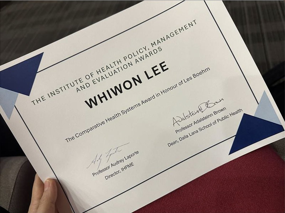 RobinHayeems's tweet image. #Congratulations to GENOMETRICS PhD candidate, Whiwon, who was awarded the @ihpmeuoft 2025 Comparative Health Systems Award in Honour of Les Boehm! Whiwon’s research focuses on the development and implementation of genomic services to better patient care! #RID2025