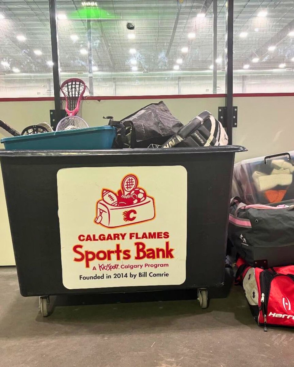 FlamesSportBank's tweet image. Shout out to the U17 Hoks &amp;amp; Axemen for gathering gear during their last game! 

Thanks for helping us #PlayItForward and get more kiddos in Calgary off the sidelines and into the game.

#YYCCommunity #Lacrosse