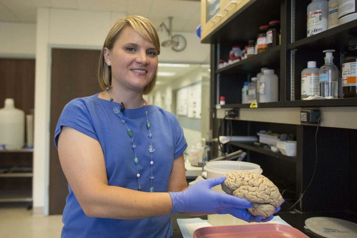 On National Brain Donation Awareness Day, we recognize those who have made one of the most meaningful contributions to science—the donation of their brain for research. Thank you for your donation to invaluable research!

Learn more: neurobiobank.nih.gov