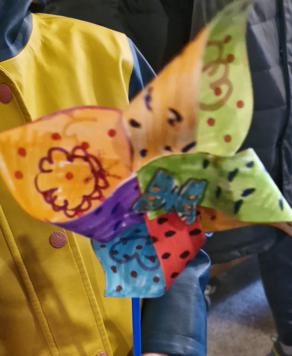 Kids Kreate! (@kidskreate) on Twitter photo Fantastic afternoon <a href="/brixtonwindmill/">Brixton Windmill</a> for MayFest25 π₯³πΆπ₯° 130 windmills made & tested in the gusty wind π π¨! The young artists had a great time & really enjoyed themselves π₯° Thanks to all who came along & celebrated π₯³ πΆπͺπ₯π₯³ You are Superstars π Fantastic afternoon <a href="/brixtonwindmill/">Brixton Windmill</a> for MayFest25 π₯³πΆπ₯° 130 windmills made & tested in the gusty wind π π¨! The young artists had a great time & really enjoyed themselves π₯° Thanks to all who came along & celebrated π₯³ πΆπͺπ₯π₯³ You are Superstars π