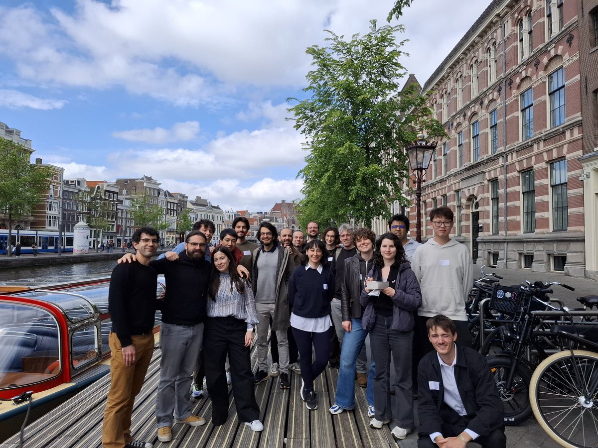 GaticaMarilyn's tweet image. A great day at our Brain Modeling and High-Order Interactions workshop at IAS. Many thanks to @UvA_IAS and @EmergenceDIEP for their huge support, and to all our speakers and attendees—both online and in person—for making it possible! 👏🏻👏🏻👏🏻
@carlosmig_12 @rherzoga @matte_blacks