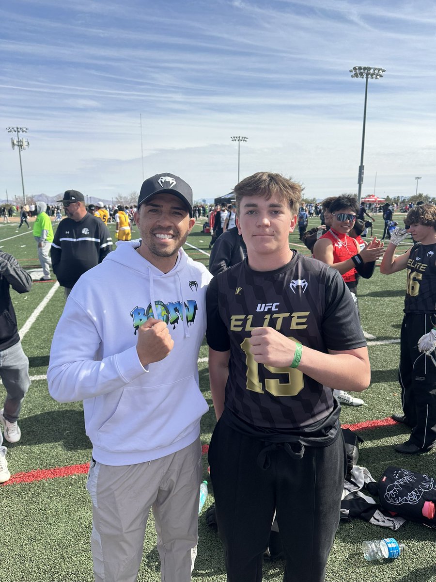 QBSilverIII's tweet image. When you taking down 4 and 5 ⭐️ over and over sometimes the emotion Gets to you. @UFC Elite shocked the world. Great memories!!! @venum #Pumpedup #Comeon #Thisiswhatwedo #justgivemeachance