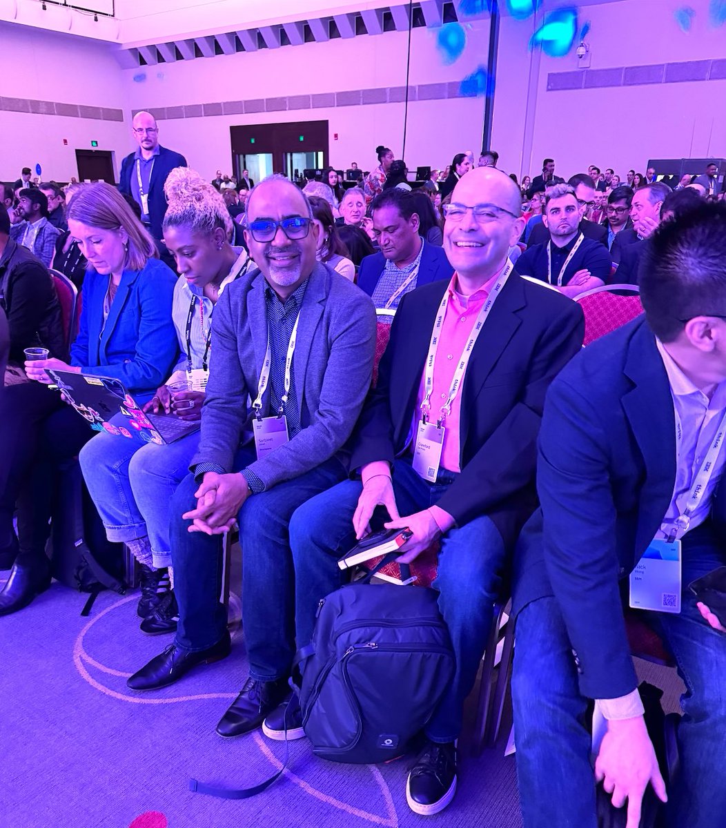 sarbjeetjohal's tweet image. Front row seating with @Craw for @dineshknirmal’s keynote at #IBMThink2025 

#Think2025 #IBMThink