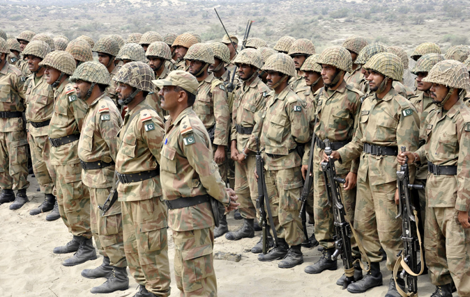 hamnam_1's tweet photo. Unity, Faith, Discipline — unshaken by the noise that dares to cross our border 🇵🇰✨#PakistanStrong #پاکستان_کا_جوابی_وار https://t.co/14kLZpAwbx
