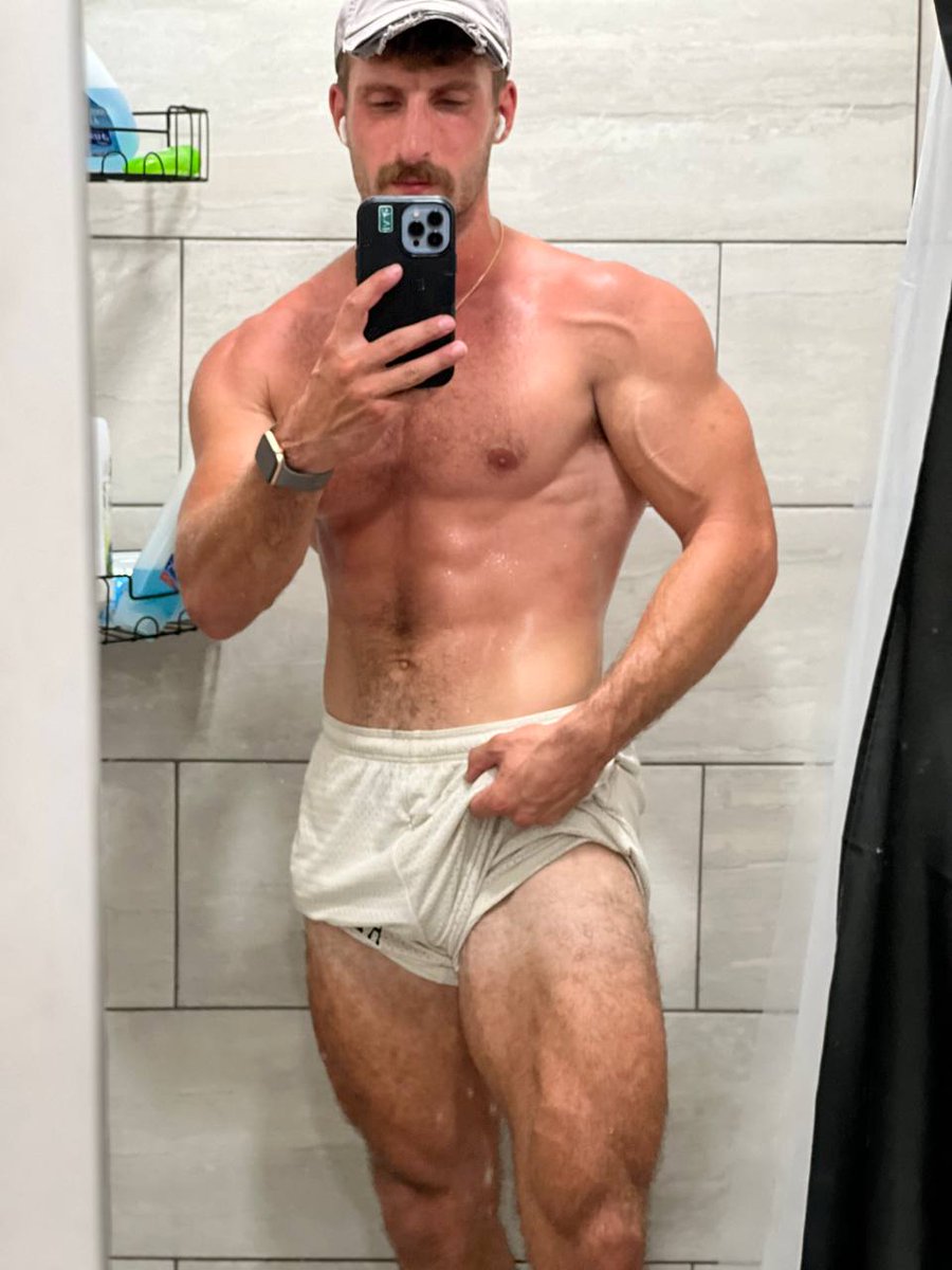 JakeInBeastMode's tweet photo. RT if youβd press your body against mine in that mirror.
π¦ Sub if youβd let me pin you to the glass.
#FlexedControl #DomTwunk #MuscleObsession https://t.co/FejsrLsZ2M