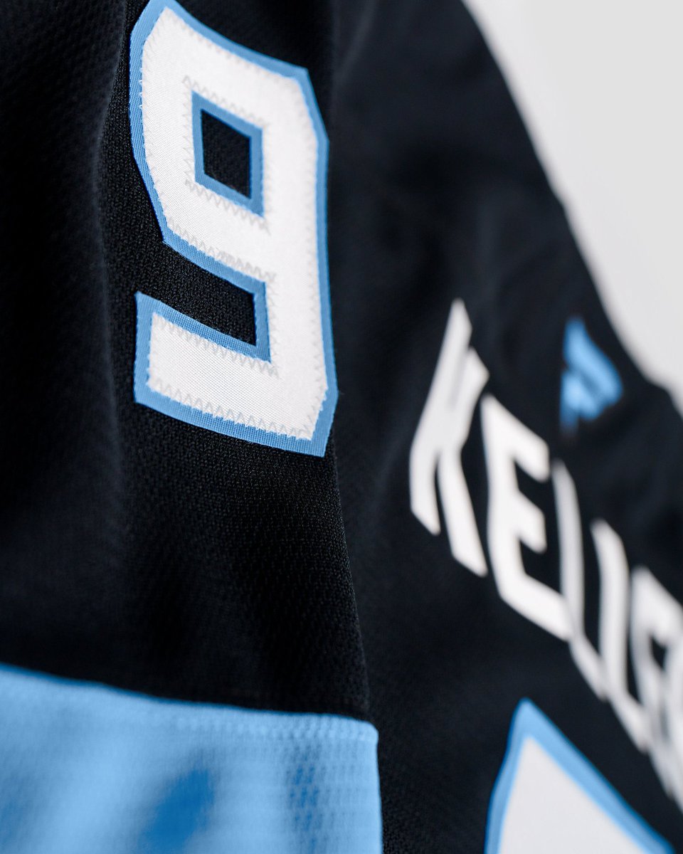 What are your thoughts on the Utah Mammoth name and jerseys? 🏒🦣

(Via: <a href="/utahhockeyclub/">Utah Mammoth</a>)