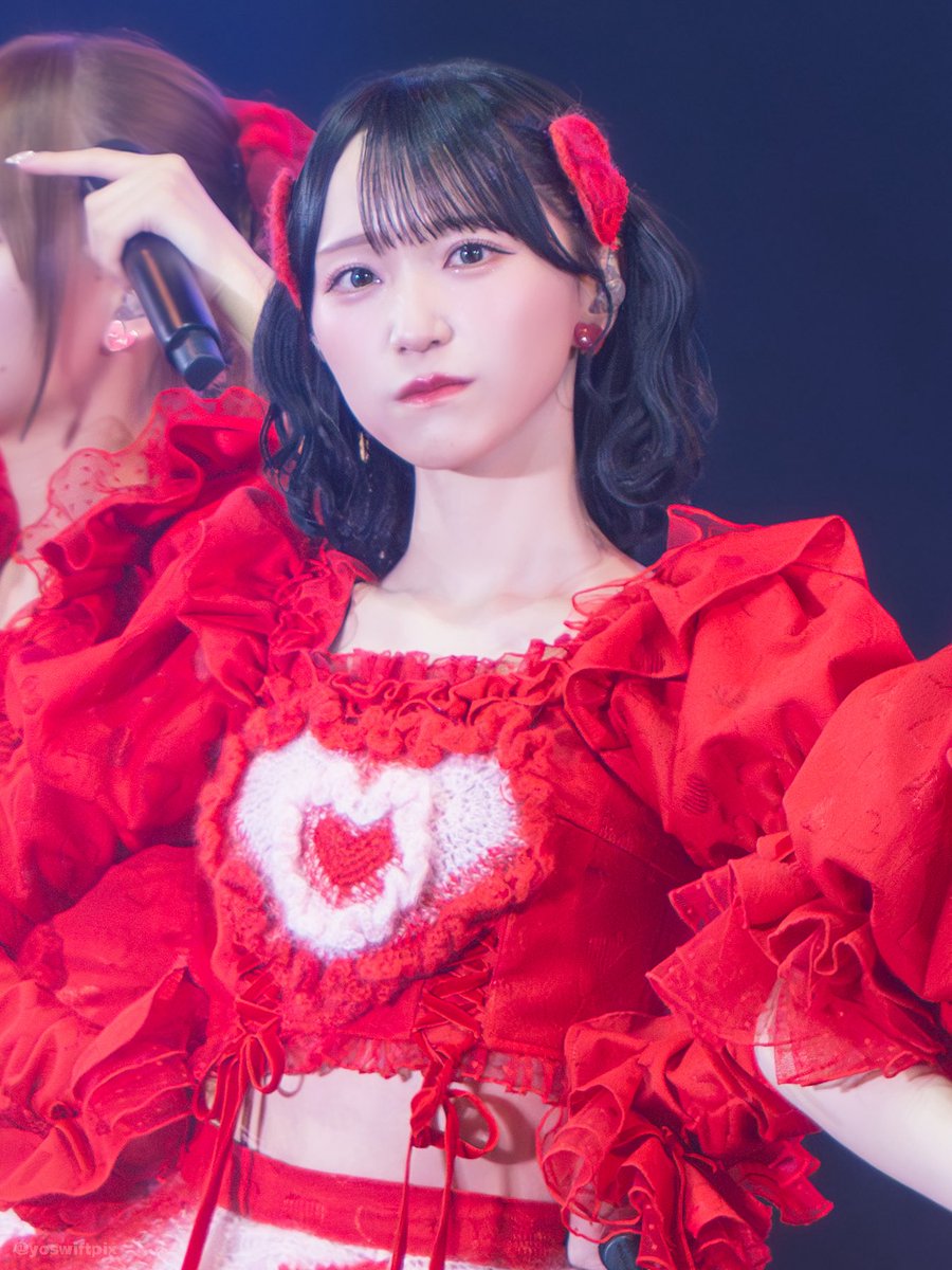 イコラブ　野口衣織　赤衣装　パネル 今日も最高に輝いてた」イコラブ 野口衣織、深紅の衣装でツアー初日を