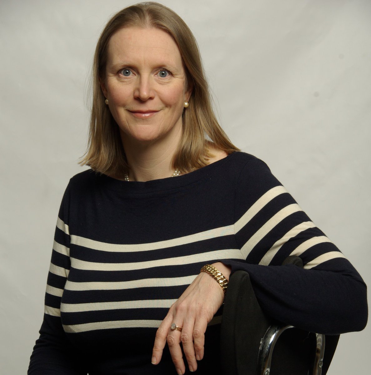 Institut français d'Ecosse (@ifecosse) on Twitter photo Myths about Marie Antoinette abound. She is one of the most famous characters in History but so much we know about her is wrong. Join Pr. Catriona Seth <a href="/UniofOxford/">University of Oxford</a> as she unveils the truth behind the legends of France's last queen!
27 May at <a href="/ifecosse/">Institut français d'Ecosse</a>
🎟️ ifecosse.org.uk/events-agenda/… Myths about Marie Antoinette abound. She is one of the most famous characters in History but so much we know about her is wrong. Join Pr. Catriona Seth <a href="/UniofOxford/">University of Oxford</a> as she unveils the truth behind the legends of France's last queen!
27 May at <a href="/ifecosse/">Institut français d'Ecosse</a>
🎟️ ifecosse.org.uk/events-agenda/…