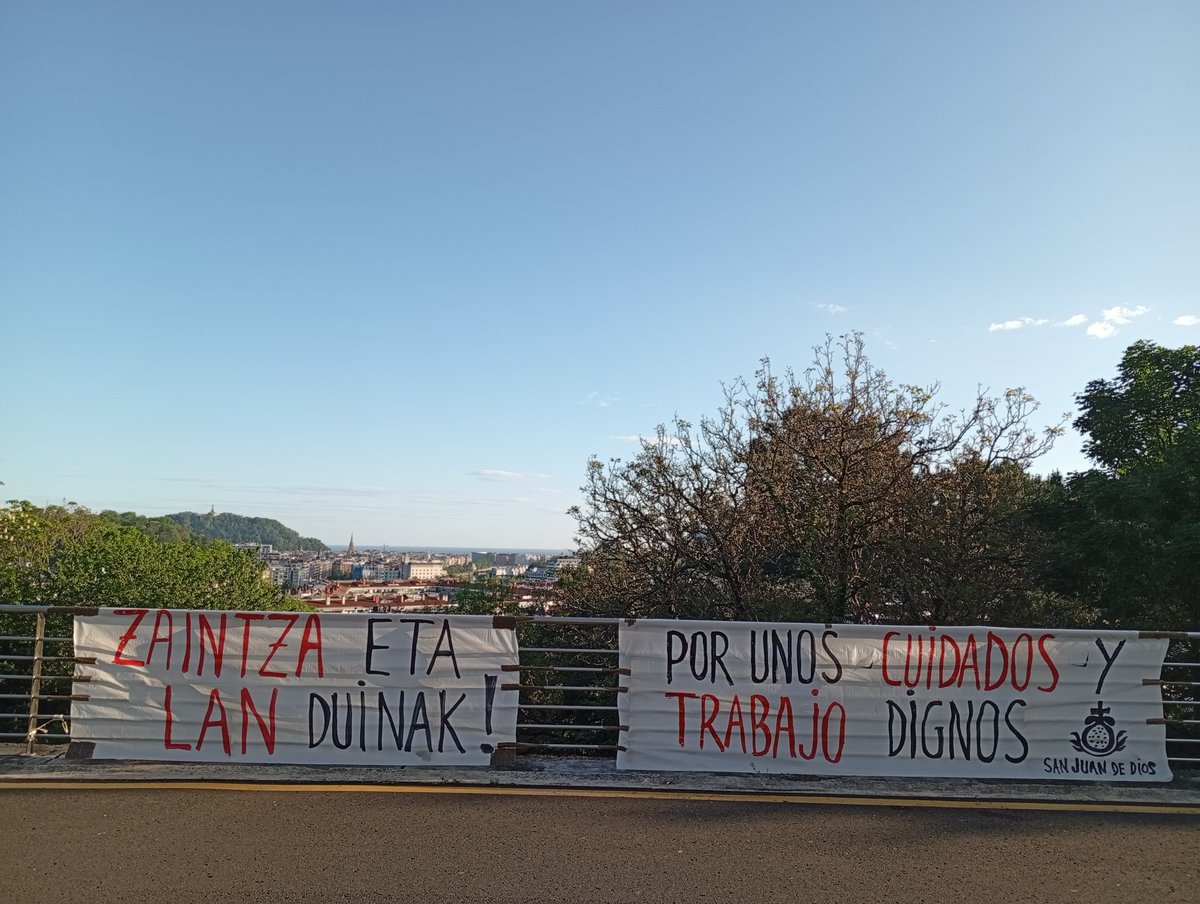 Trabajadores del Hospital San Juan de Dios (Donostia) y Errondo Gure etxea en lucha!!!
Por unas condiciones de trabajo dignas!!
<a href="/osakidetzaEJGV/">Osakidetza</a> 
<a href="/Gipuzkoa/">Gipuzkoa</a>