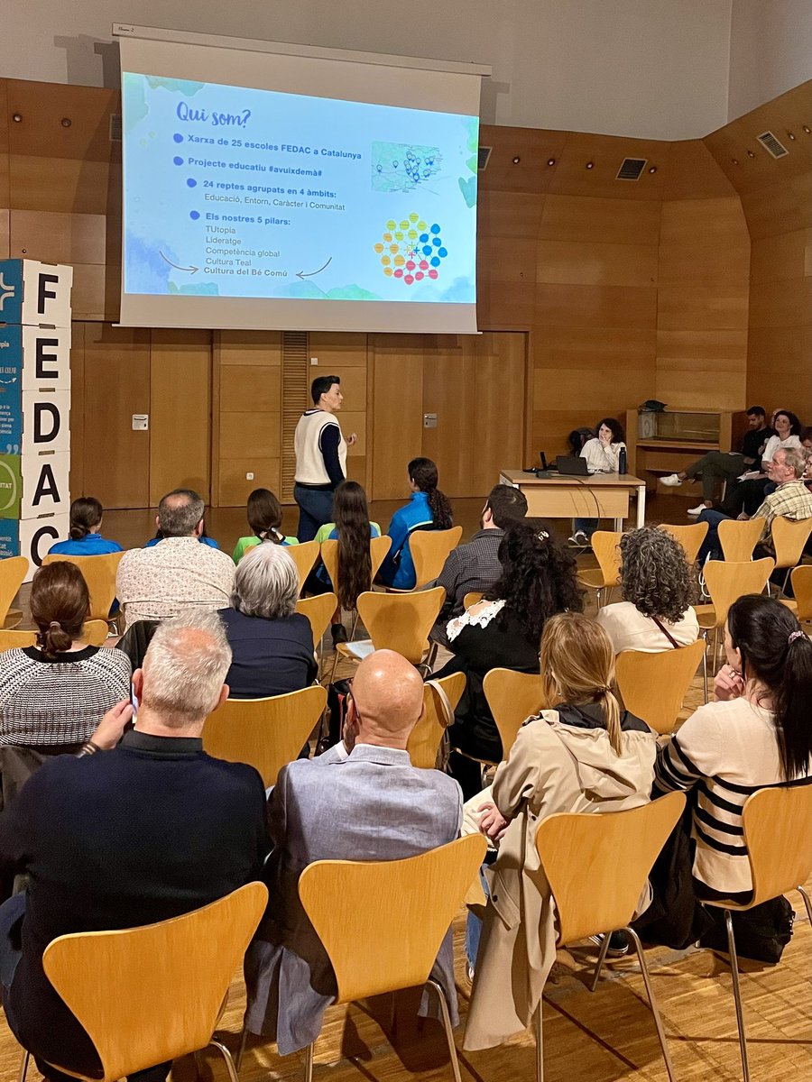 “Més enllà de l’informe (*),  el nostre compromís és amb l’educació d’un món que es transforma”
Presentació a l’entron dels * Informes del Balanç del #BéComú de 
<a href="/FEDACerdanyola/">FEDAC Cerdanyola</a> i de <a href="/FEDACRipollet/">FEDAC-Ripollet</a> 
<a href="/mrigall/">Montserrat Rigall</a> <a href="/ModestJou/">Modest Jou Gonzàlez 👌</a> <a href="/educaciocat/">Educació</a> <a href="/AjRipollet/">Ajuntament Ripollet</a> <a href="/JunyentMontse/">Montse Junyent</a>