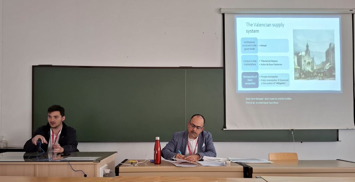 Andrés Borrás Benavente (@andresborrasb) on Twitter photo Ha sido un placer participar hoy en el Congreso Familias y Cambio Histórico <a href="/SEHISP_UCLM/">SEHISP_UCLM</a> 🧐🔎, hablar un poco de la movilidad social y el conflicto en el abasto urbano valenciano📚y por supuesto también lo ha sido el haberme reencontrarme con tant@s compañer@s de profesión! 🙌🏻😮💨 Ha sido un placer participar hoy en el Congreso Familias y Cambio Histórico <a href="/SEHISP_UCLM/">SEHISP_UCLM</a> 🧐🔎, hablar un poco de la movilidad social y el conflicto en el abasto urbano valenciano📚y por supuesto también lo ha sido el haberme reencontrarme con tant@s compañer@s de profesión! 🙌🏻😮💨