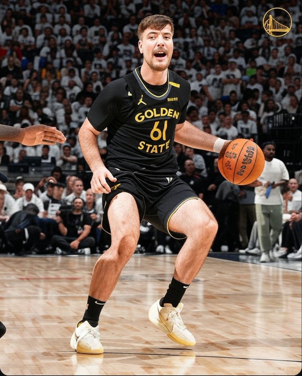 P2E_Daily's tweet photo. @hoopsnhighlites At first I thought,

How the hell did Mr Beast made it to Warriors roster? https://t.co/8DNVsfjAPA