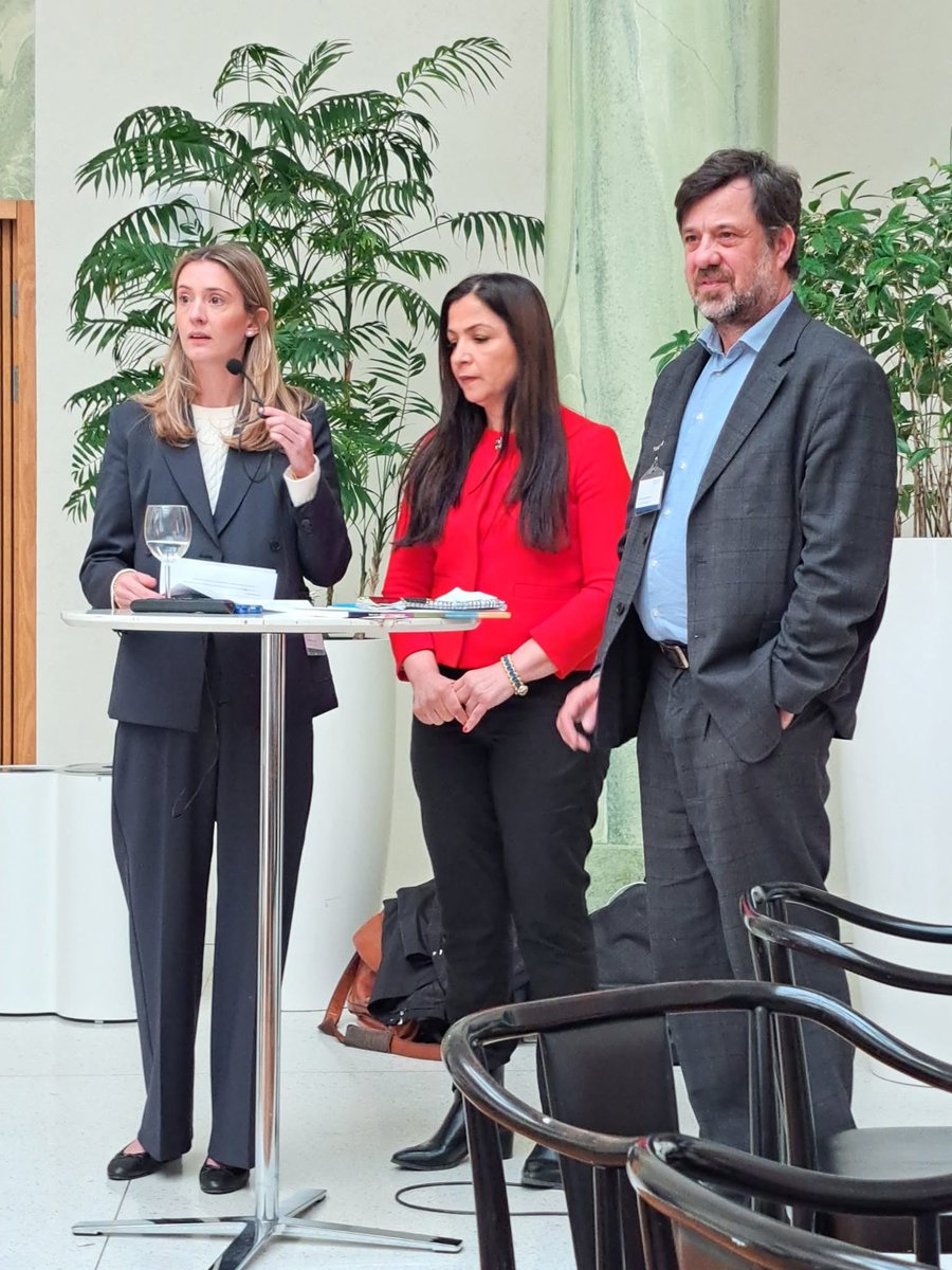 Freedom of speech is an essential part of democracy. But it should never be used as a tool for #antisemitism. 

Jessica Lewin of WJC’s Combatting Antisemitism Team was a panelist at the <a href="/Sverigesriksdag/">Sveriges riksdag</a> 🇸🇪 today to discuss the issue of freedom of speech vs. freedom of religion