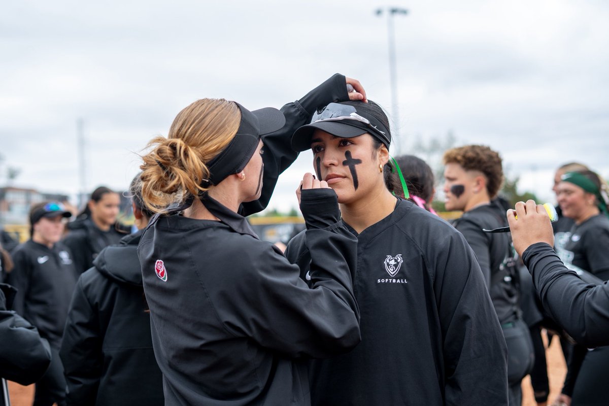 Pregame snaps 🥎

#GoViks | #DefensTheShip