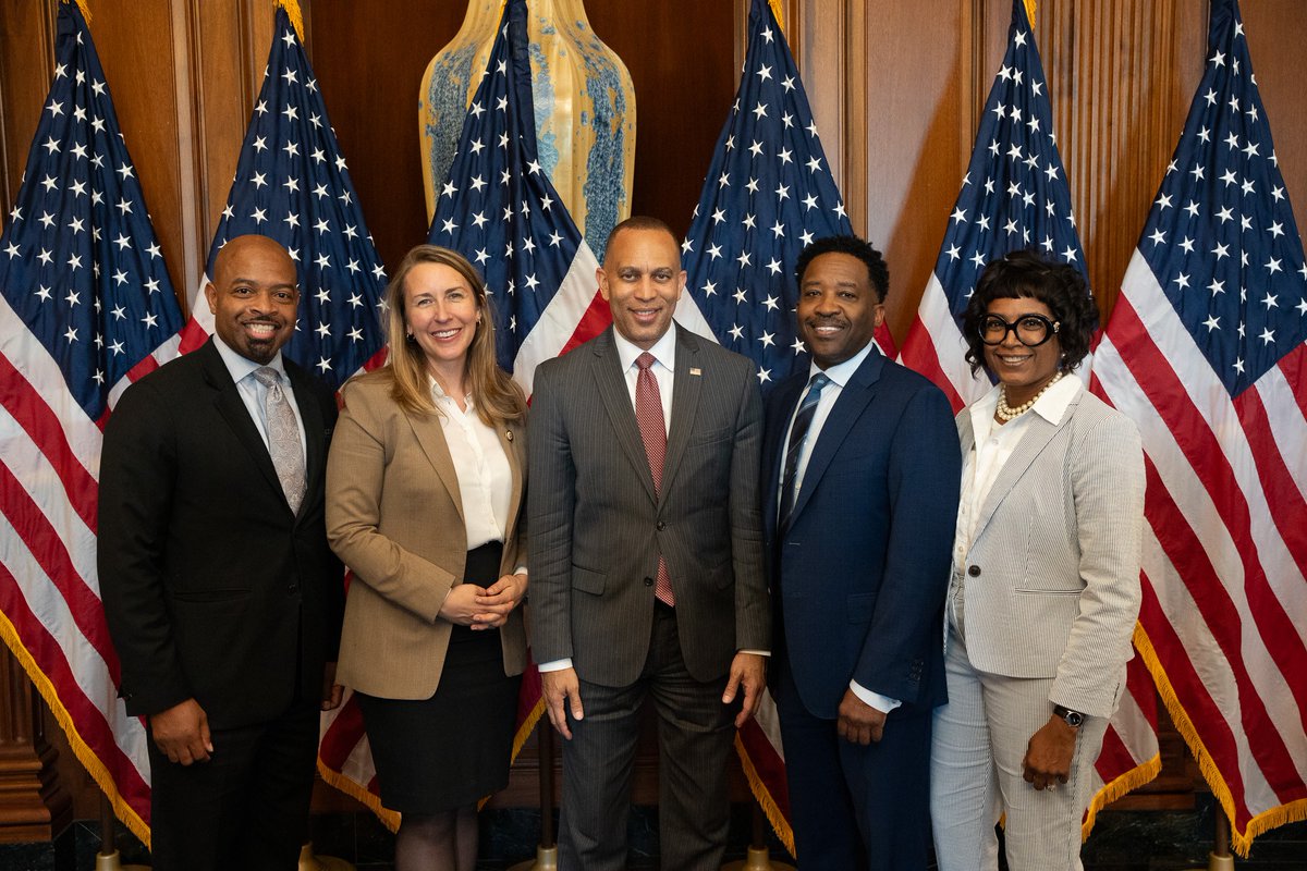 My wife India and I, along with our Board Chair James Liggins Jr., recently visited D.C. to meet with Rep. Hillary Scholten and House Minority Leader Hakeem Jeffries to advocate for our patients on Medicare/Medicaid. Together, we advance the health of our SW Mich. communities!
