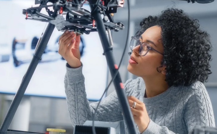 If you're a newcomer woman business owner in the Ontario engineering, energy or environment sector, this might be of interest to you - check it out!

sparkcentre.org/landing-pad-ac…