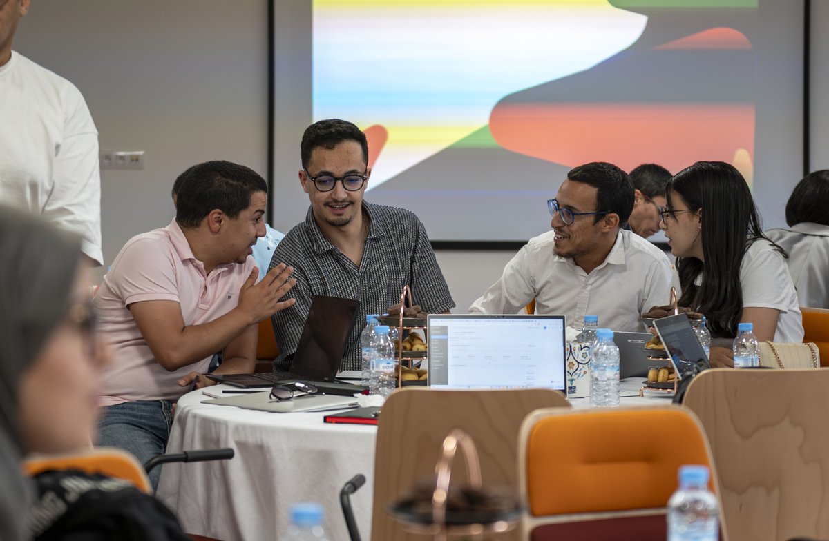 MONARK_IT's tweet photo. MONARK IT se lance avec passion dans l'intégration de progiciels en devenant le partenaire de Zoho au Maroc. Pour marquer cette collaboration, la société a organisé un événement exceptionnel intitulé "ERP | CRM : La digitalisation pour tous" 🚀.

Nos leaders ont présenté avec enthousiasme notre approche et expliqué comment ce service peut aider les entreprises à se transformer digitalement à moindre coût 💡. Une équipe officielle de Zoho, venue spécialement du Dubaï pour enrichir l'événement avec des démonstrations approfondies. 🖥️

Sans oublier la participation de notre cher TaoufikAboudia, le CEO de @ebfmaroc avec son inspirant discours d'ouverture 🎤.

Cet événement marquant, qui a rassemblé de nombreux chefs d'entreprise de Marrakech, s'est déroulé au M. Tech, M-avenue . Il a illustré notre engagement ferme à promouvoir la digitalisation dans toute la région de Marrakech, ouvrant ainsi la voie à une nouvelle ère de croissance et d'innovation 📈.

Nous remercions tous les participants et invités pour leur présence 🙏 et restons à votre disposition pour tous vos besoins concernant la suite de logiciels ZOHO.

🔗Découvrez l'événement en intégralité sur le lien suivant : https://t.co/W0QsD3GXG6 

@Zoho  @ZohoAfrica