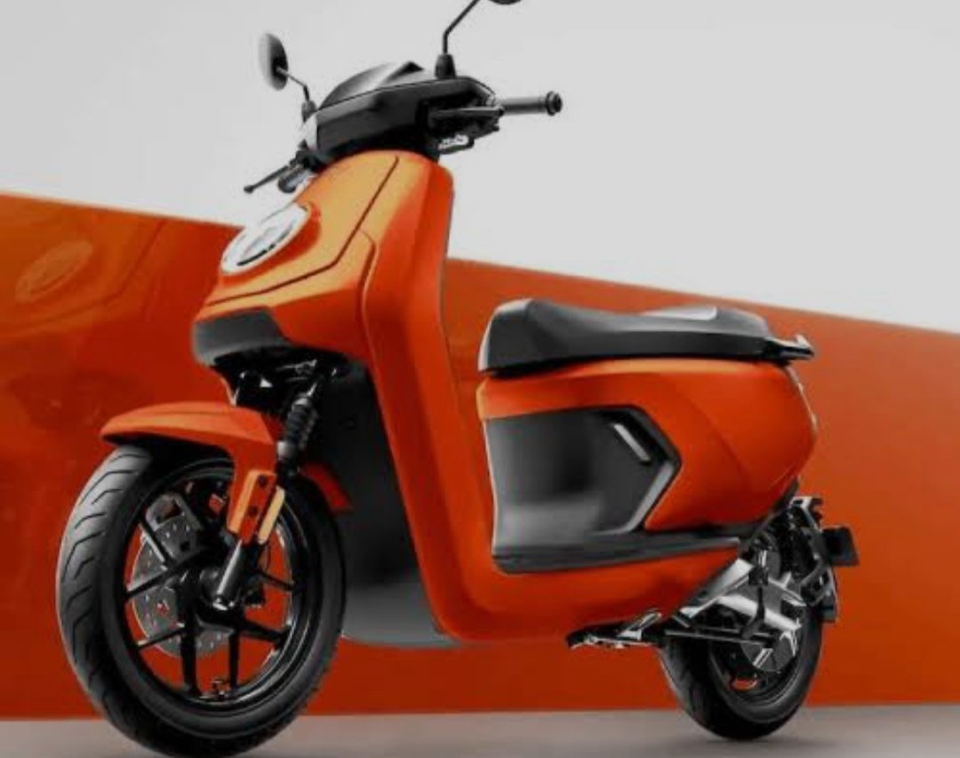 DrivesPlugin's tweet image. plugindrives.com
Odysse इलेक्ट्रिक का नया स्कूटर HyFy इस EV निर्माता ने 42,000 (एक्स-शोरूम) कीमत पर अपनी हाईफाई लो- स्पीड को लॉन्च कर दिया है इसकी टॉप स्पीड 25 km/h है। RTO रजिस्ट्रेशन के झंझट से भी मुक्त है। ये 1 बार फुल चार्ज पर 70 से 89 किलोमीटर तक चल सकती है।