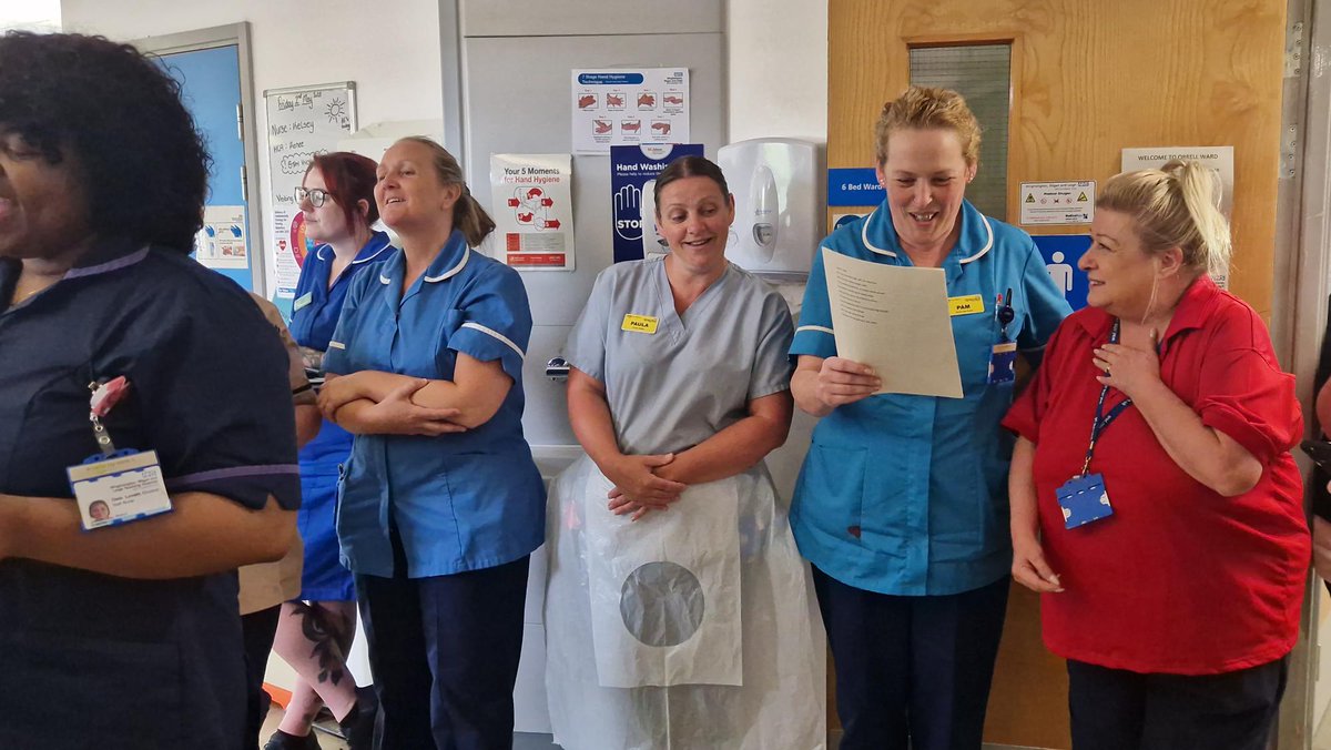 Melanie Cornish (@melanie0985) on Twitter photo Well done <a href="/OrrellWard/">Orrell Ward @ WWL</a> and other staff that took the time to find 'what matters most' to a gentleman at a time when it was really needed. They got together and sung his favourite songs at his bedside. π <a href="/k_mantron/">Kevin Parker-Evans (He/Him)</a> <a href="/melaniejaynepi1/">Melanie Pickering π</a> <a href="/Jakkiash/">Jac Sutcliffe</a> patient centred care right there! π₯° Well done <a href="/OrrellWard/">Orrell Ward @ WWL</a> and other staff that took the time to find 'what matters most' to a gentleman at a time when it was really needed. They got together and sung his favourite songs at his bedside. π <a href="/k_mantron/">Kevin Parker-Evans (He/Him)</a> <a href="/melaniejaynepi1/">Melanie Pickering π</a> <a href="/Jakkiash/">Jac Sutcliffe</a> patient centred care right there! π₯°