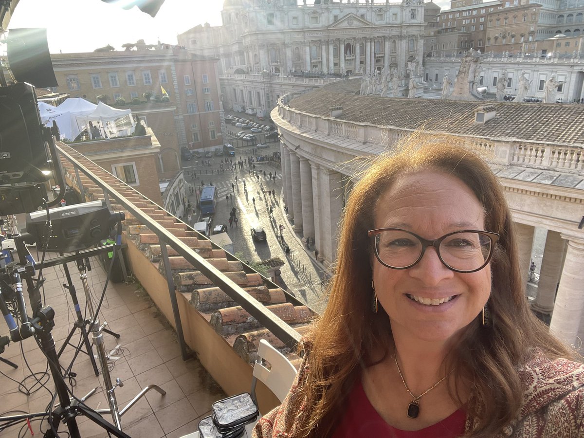 After asking Saints Dominic, Anthony, Ambrose, and Charles Borromeo for help, here I am on @msnbc waiting for the first “fumata”