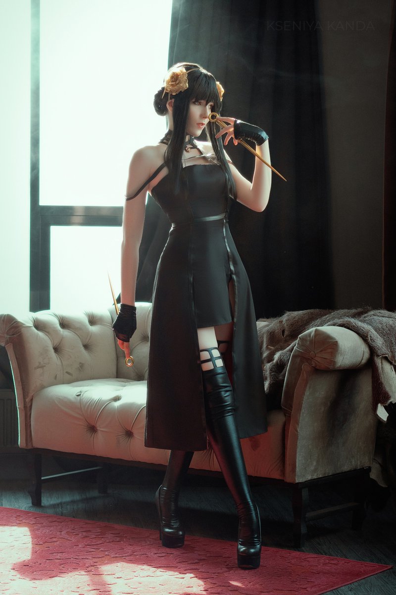 KseniyaKanda's tweet image. Wanna be my husband? ❤️‍🔥

𝗦𝗽𝘆 𝘅 𝗙𝗮𝗺𝗶𝗹𝘆
▪️ Yor Forger cosplay by me
▪️ ph by @Dio___________ 
▪️ edit by @alensalenss 

#yorcosplay #spyxfamilycosplay #yorforger #spyxfamily #yorforgercosplay