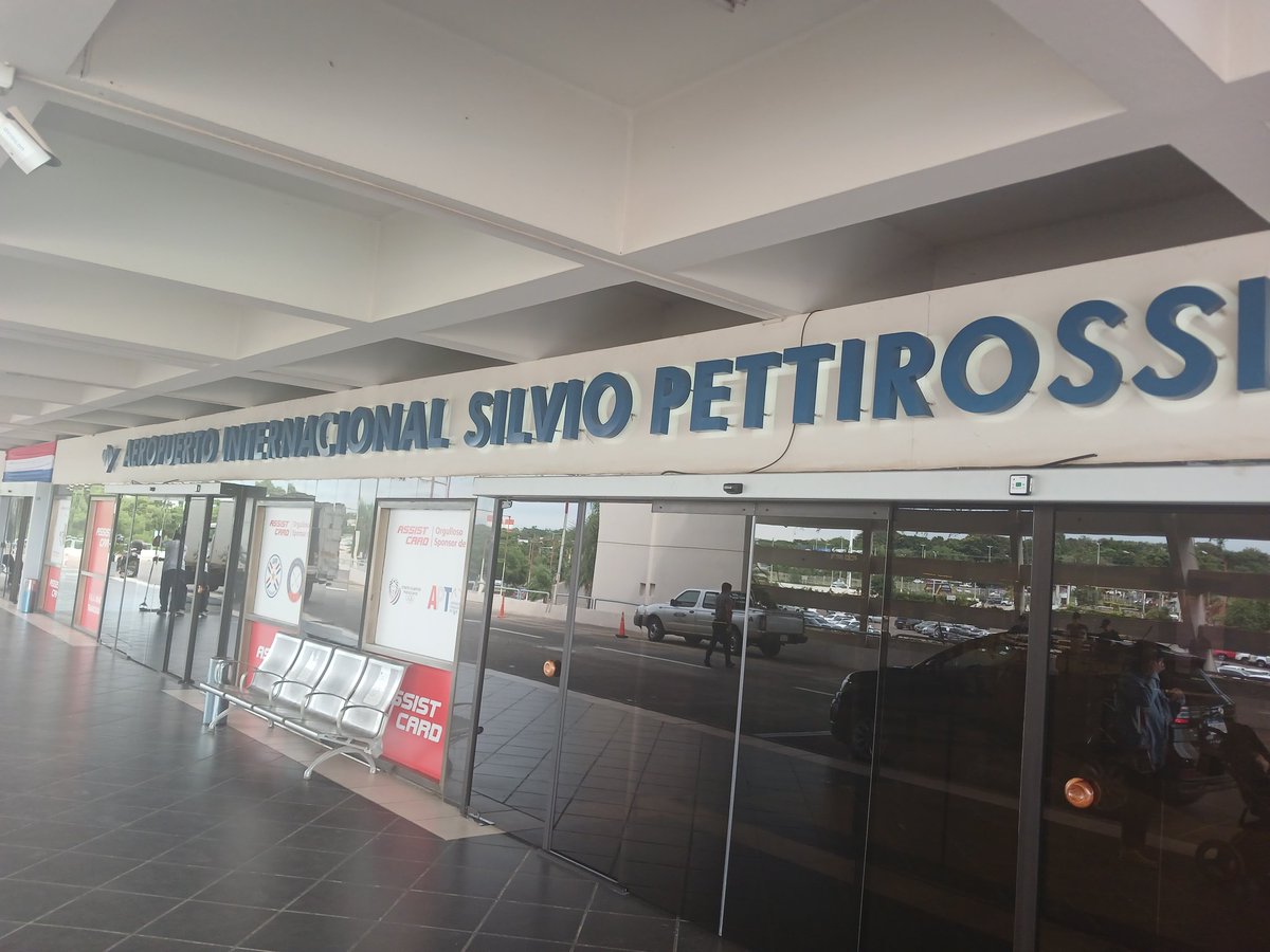 El plantel franjeado parte rumbo a la capital argentina a las 16:00.
● Fabián Bustos prepara una modificación en el once inicial: Robert Rojas x Alex Franco con relación al último encuentro.

● No integran la delegación Darío Benedetto, Alex Franco y Junior Barreto