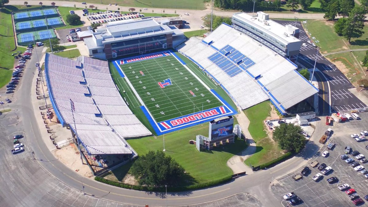 Tavarren Wade (@_tavarrenwade) on Twitter photo #AGTG🙏🏾 After a great conversation with <a href="/CoachCarterLatc/">Sam Carter</a> I am blessed to receive my first D1 offer from <a href="/LATechFB/">LA Tech Football 🏈</a>
<a href="/TheCoachPaul7/">Leon Paul III</a> <a href="/KWhitley20/">Coach K-Dubb20</a> <a href="/LancasterFBwebo/">Lancaster Football</a> <a href="/Coach_Muhammed/">Sadiq Muhammed</a> #AGTG🙏🏾 After a great conversation with <a href="/CoachCarterLatc/">Sam Carter</a> I am blessed to receive my first D1 offer from <a href="/LATechFB/">LA Tech Football 🏈</a>
<a href="/TheCoachPaul7/">Leon Paul III</a> <a href="/KWhitley20/">Coach K-Dubb20</a> <a href="/LancasterFBwebo/">Lancaster Football</a> <a href="/Coach_Muhammed/">Sadiq Muhammed</a>
