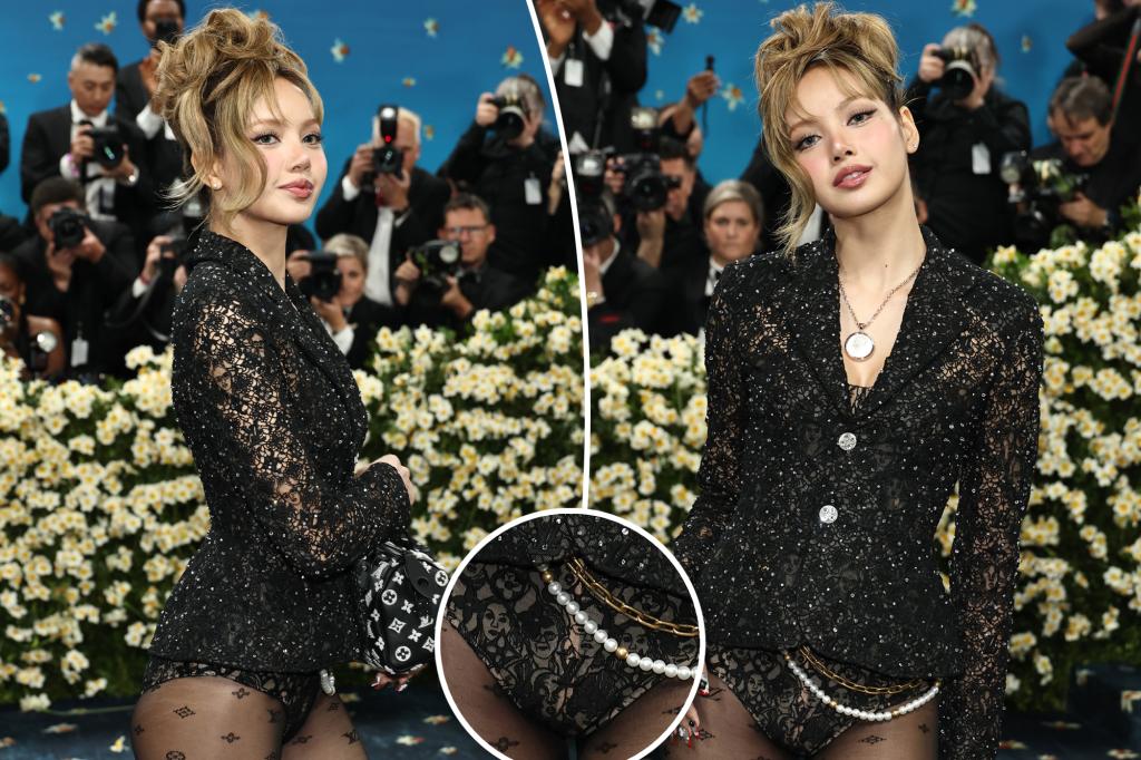 Here’s who Lisa’s Met Gala designer claims was actually on her ‘Rosa Parks’ underwear trib.al/p72nRy3