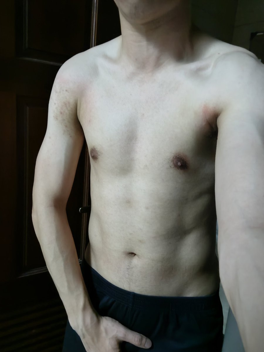 無器材健身兩個月🙈
有點慢&amp;偷懶就會消（我很乖 但難免會沒辦法