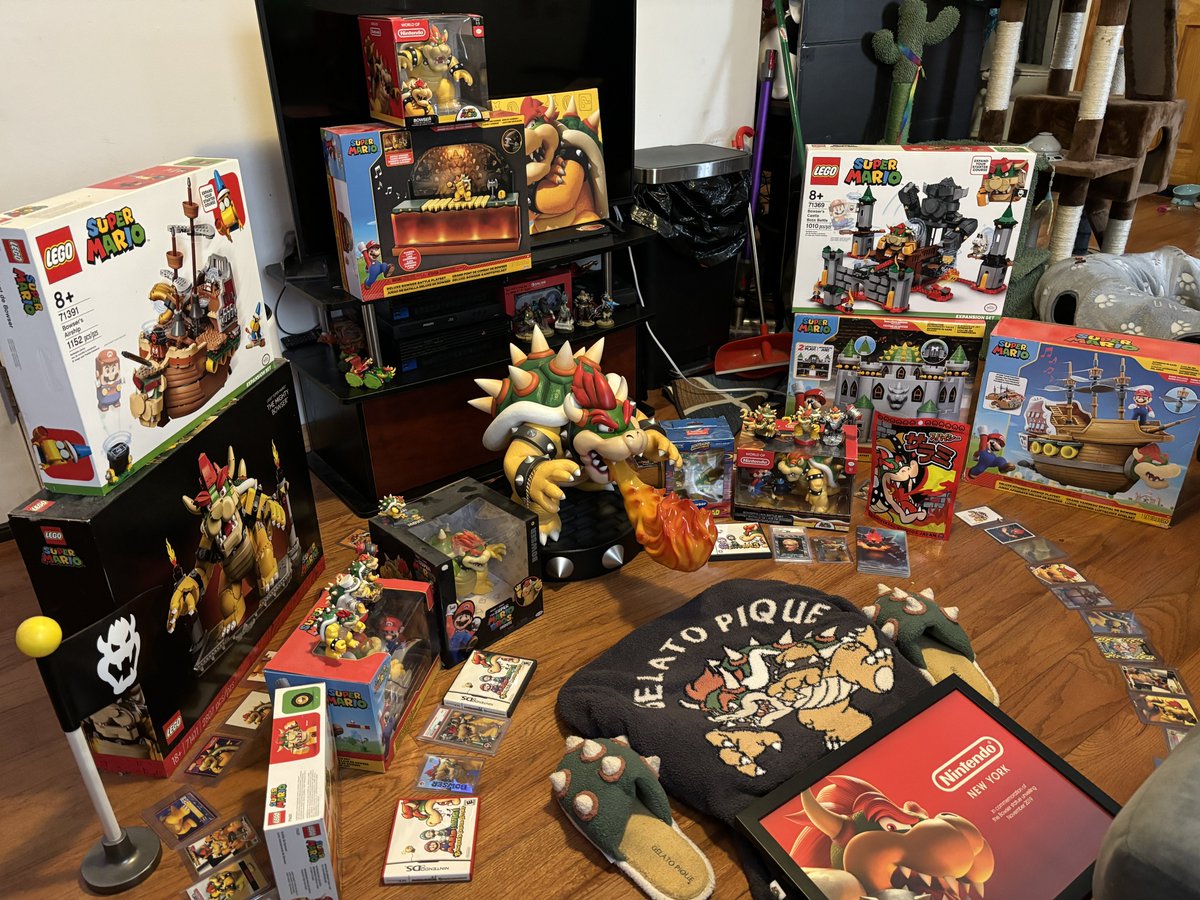 CinderSlash's tweet image. 🧍🏾‍♂️Also it’s not just a suit, I really love Bowser a lot.