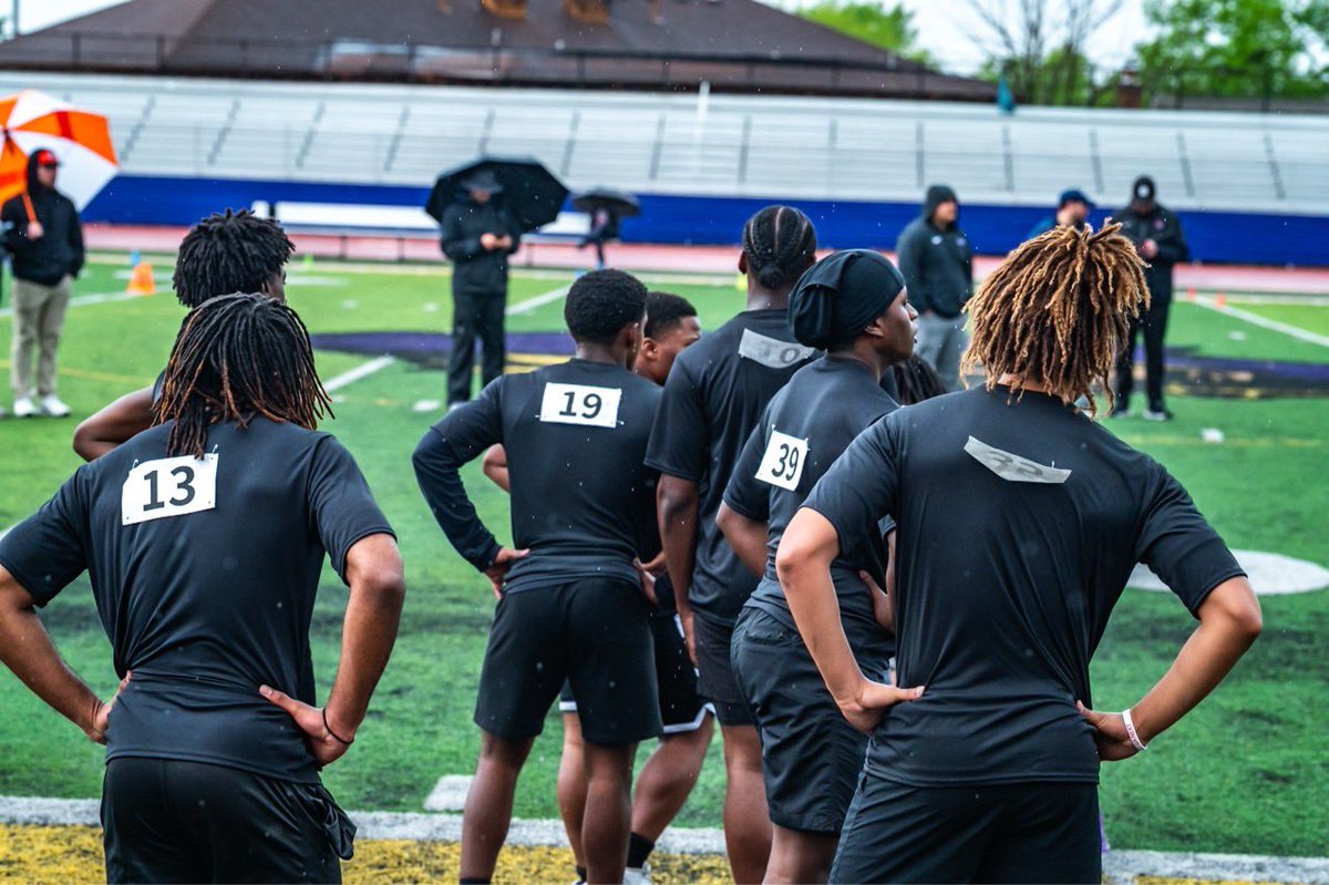 Mohammed gboya (@d1_mag) on Twitter photo Thanks to all the coaches who came and watched us work yesterday #onegoal #thestandard <a href="/ReynoldsburgFB/">Reynoldsburg High School Football</a> Thanks to all the coaches who came and watched us work yesterday #onegoal #thestandard <a href="/ReynoldsburgFB/">Reynoldsburg High School Football</a>
