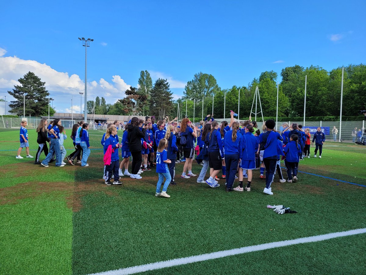 Arthur_C__'s tweet image. From : montée en D1

To : maintien en D1

#RCSASDR