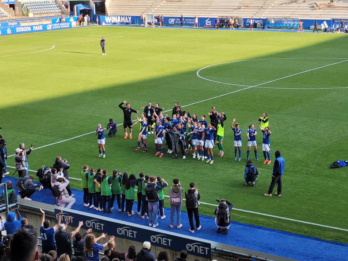 Arthur_C__'s tweet image. From : montée en D1

To : maintien en D1

#RCSASDR