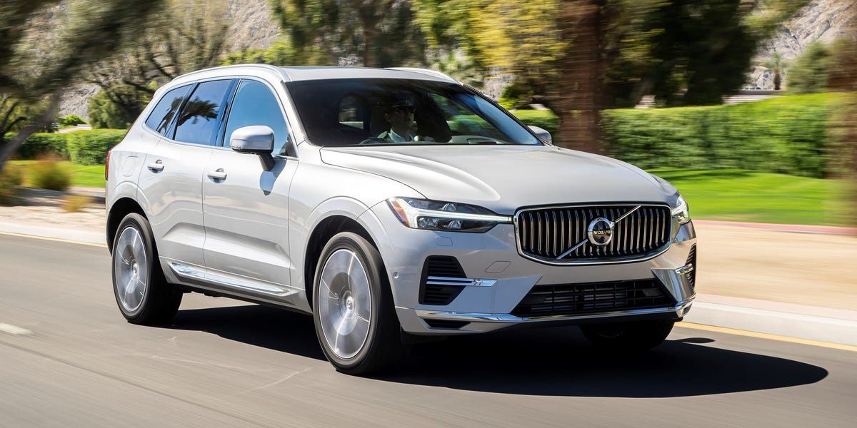 Volvo recalling more than 413,000 cars across America, but there's an easy fix. bit.ly/4jMVkdA