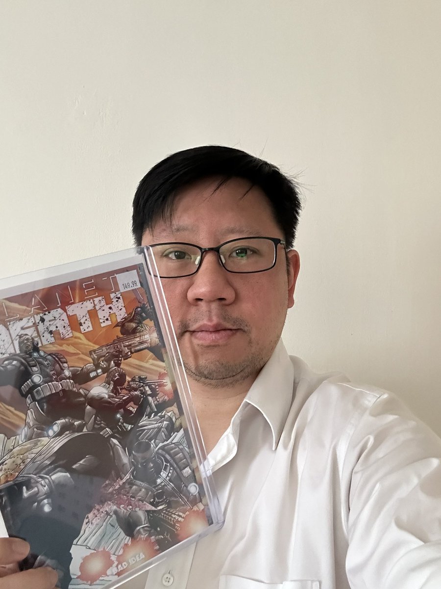 Finally received my copies of <a href="/badideahello/">BAD IDEA</a> Planet Death #0, including my first ever 1:500 ratio incentive cover by <a href="/JoeQuesada/">Joe Quesada</a> from <a href="/thirdeyecomics/">Third Eye Comics</a> 

I’m stoked for the first Planet Death #1 issue when it releases! ETA: July 2025🔥🔥🔥