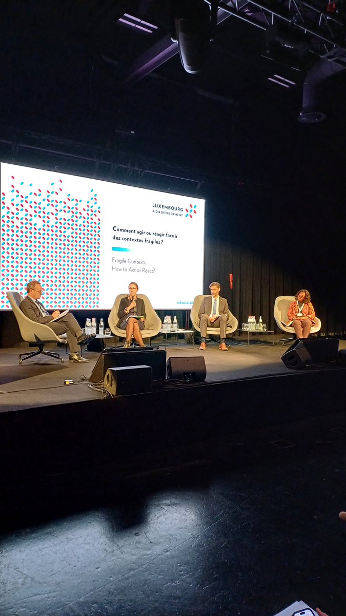 Fragility affects billions of people worldwide. At #Assises2025, #CercledeCooperationdesONGD led a vital discussion on how NGOs and partners can adapt to instability through local anchoring, flexible approaches &amp; strong community partnerships.
#LuxAid