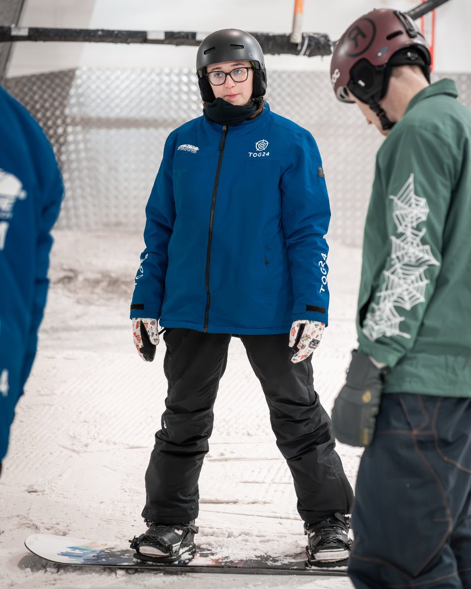 We have snowboard lessons available this week at Snozone Milton Keynes! 
Whether you're a beginner or looking to sharpen your skills, our expert coaches are here to guide you on real snow.