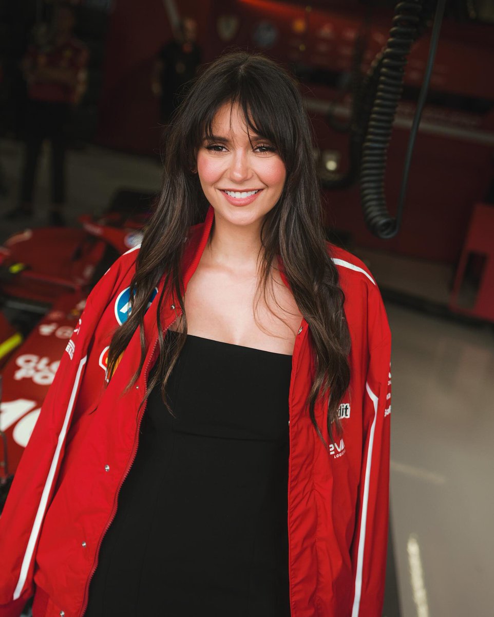 actresscwens's tweet photo. Nina Dobrev
#ninadobrev #thevampirediaries #elenagilbert #tvd #iansomerhalder #damonsalvatore #stefansalvatore #paulwesley #delena #katherinepierce #theoriginals #carolineforbes #klausmikaelson #stelena #josephmorgan #bonniebennett #ninadobrevedit #nina #candiceking #tvdforever https://t.co/yf30AI9ozy