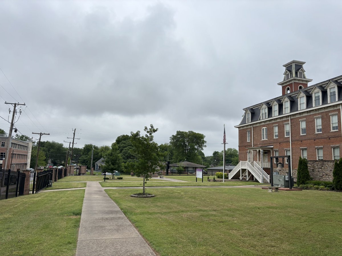 Wonderful day here on the campus of Arkansas Baptist College!  

Still recruiting and accepting students! 

Reach out to me! 

#BuffUp!