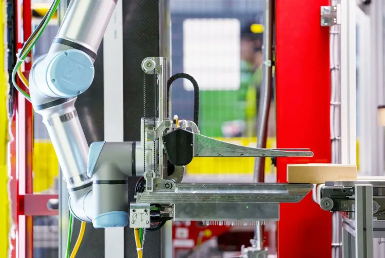 BREAKING: Amazon, $AMZN, has announced a new AI-infused warehouse robot that it says has a sense of touch. This allows the Vulcan robot to pick and stow roughly three-quarters of the items stocked in the company’s warehouses, a task that was previously handled predominantly by