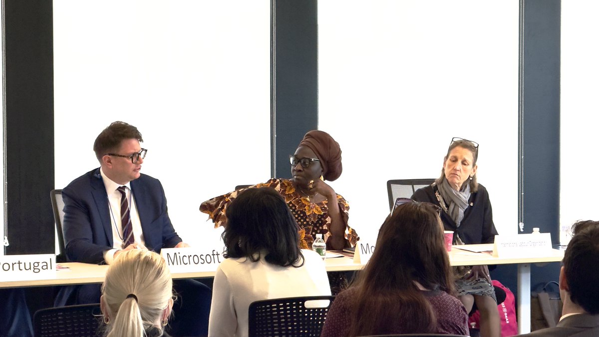 ILO Office for the United Nations (@ilo_newyork) on Twitter photo From smart sensors to algorithmic safety tools, #AI is reshaping the #worldofwork. But without #safetyatwork, risks rise. At #STIForum, <a href="/ilo/">International Labour Organization</a> and partners spotlight how tripartite action can align AI innovation with #socialjustice and #decentwork. #FutureOfWork From smart sensors to algorithmic safety tools, #AI is reshaping the #worldofwork. But without #safetyatwork, risks rise. At #STIForum, <a href="/ilo/">International Labour Organization</a> and partners spotlight how tripartite action can align AI innovation with #socialjustice and #decentwork. #FutureOfWork