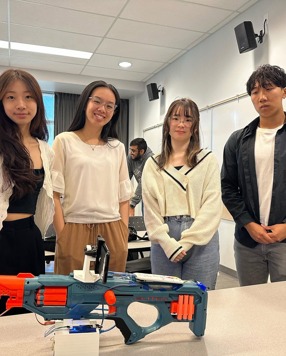 SFU_CompSci's tweet image. What if your favourite sci-fi interfaces from media came to life? In a course taught by Victor Cheung, students designed and built prototypes implementing a sci-fi computer UI while exploring the intersection between technology and humans.
Read more here: ow.ly/4zmP50VNgQG