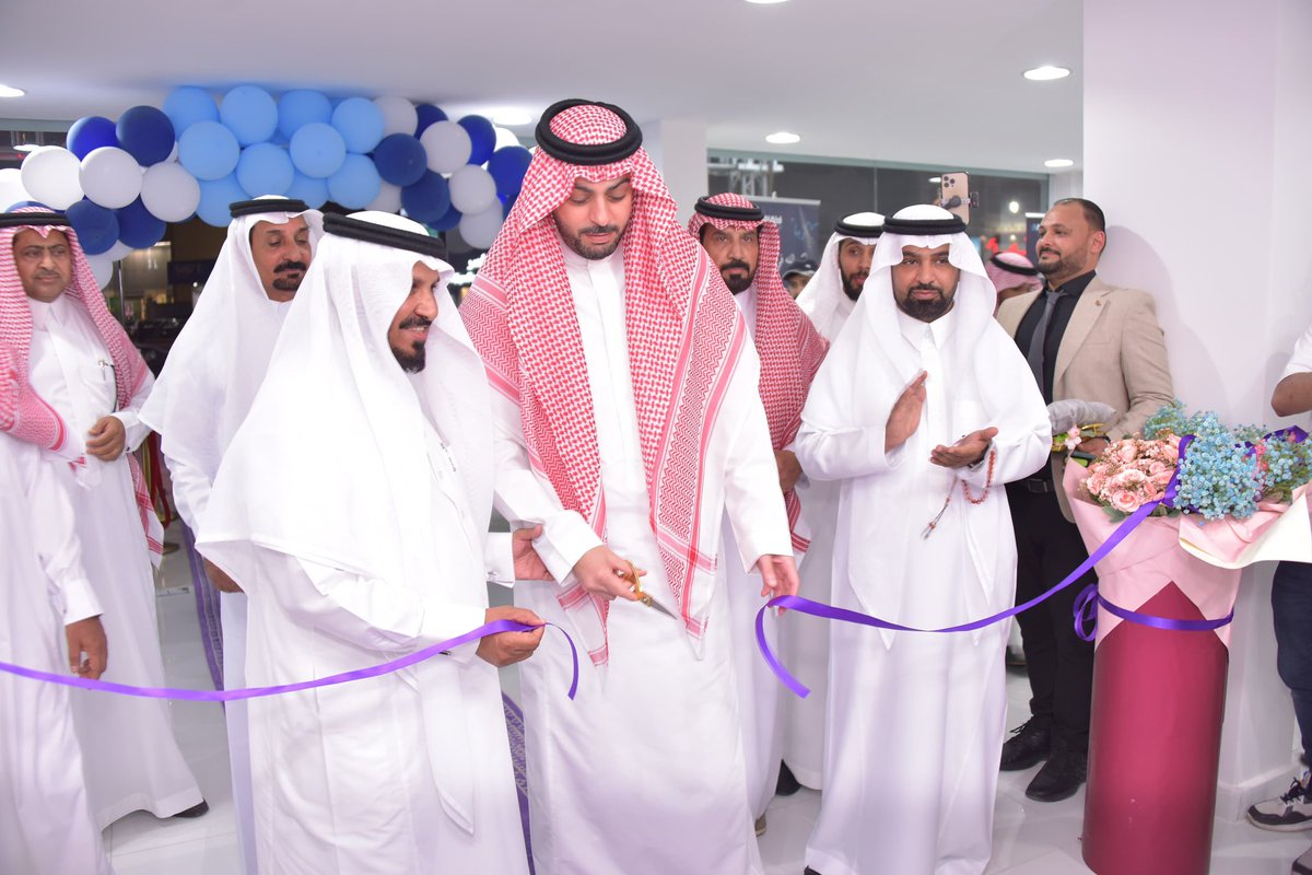 افتتح النائب الأول لرئيس #غرفة_الشرقية حمد بن محمد البوعلي اليوم باكورة سلسلة فروع شركة أوتو واي لتأجير السيارات في المنطقة الشرقية بحضور عضو مجلس إدارة غرفة جدة رئيس مجلس إدارة الشركة سعد بن مسحل العتيبي