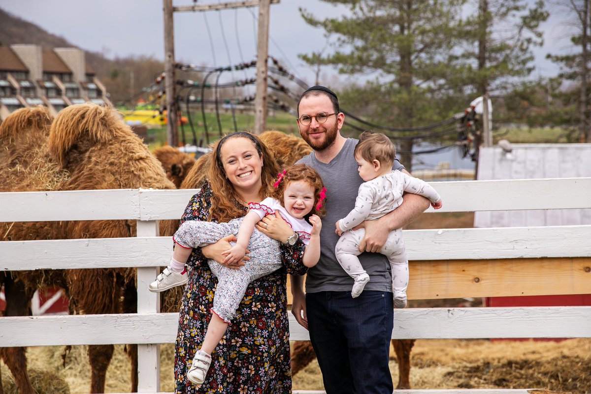 Once a Zoniac, always a Zoniac.🐫💖 Scroll to see the precious highlights from the annual alumni ShabbaZone.✨#thezonefamily #bestmemories #favreunions