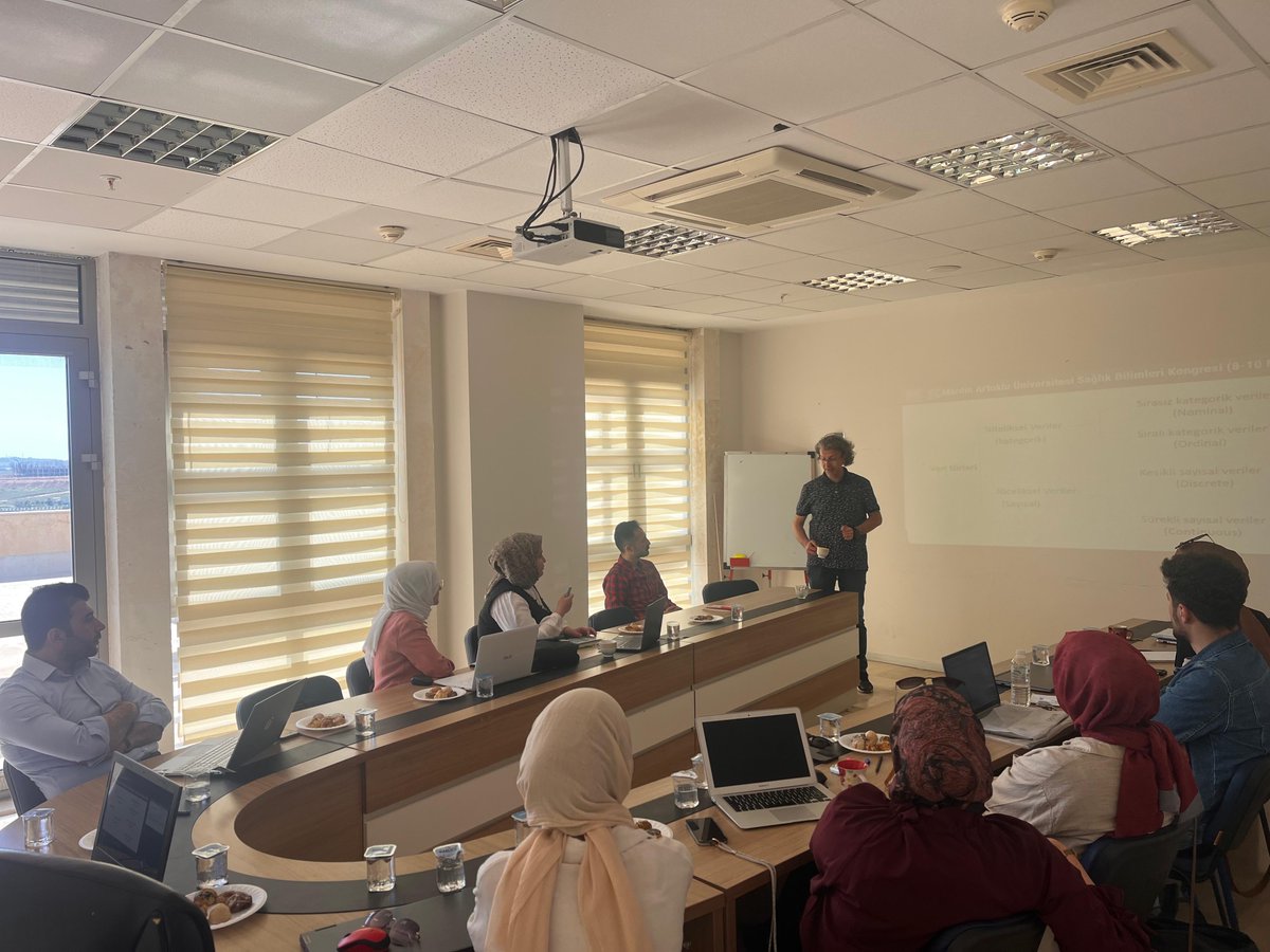 MAÜ SAĞLIK BİLİMLERİ FAKÜLTESİ (@artuklusbf) on Twitter photo <a href="/mardinartuklu/">Mardin Artuklu Üniversitesi</a> Sağlık Bilimleri Kongresi kapsamında Prof.Dr. Lütfi Saltuk Demir’in eğitmenliğinde düzenlenen “Temel İstatistik Konuları” kursumuz başarıyla tamamlandı.
Değerli hocamıza ve katılımcılarımıza teşekkür ederiz!
<a href="/ibrahimozcosar/">ibrahim özcoşar</a>
<a href="/resityildiz79/">Reşit YILDIZ</a>
<a href="/hidirapak/">Hıdır Apak</a> <a href="/mardinartuklu/">Mardin Artuklu Üniversitesi</a> Sağlık Bilimleri Kongresi kapsamında Prof.Dr. Lütfi Saltuk Demir’in eğitmenliğinde düzenlenen “Temel İstatistik Konuları” kursumuz başarıyla tamamlandı.
Değerli hocamıza ve katılımcılarımıza teşekkür ederiz!
<a href="/ibrahimozcosar/">ibrahim özcoşar</a>
<a href="/resityildiz79/">Reşit YILDIZ</a>
<a href="/hidirapak/">Hıdır Apak</a>